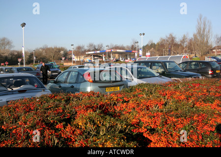 Parkplatz Tesco Supermarkt St Mellons Cardiff Stockfoto