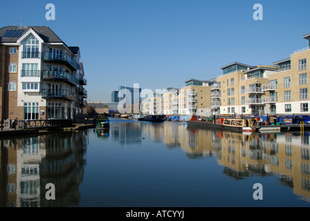 Brentford Lock an der Grand Union Canal London England Stockfoto