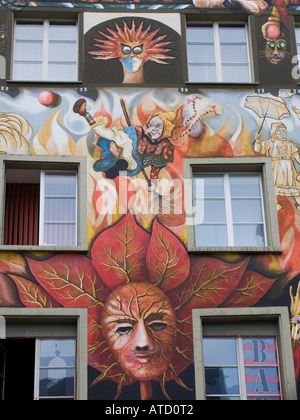 Bunte Fassade des Restaurant Fritschi in Sternenplatz alte Stadt Luzern Schweiz Stockfoto