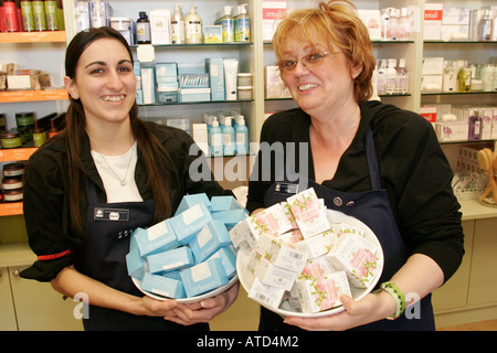 Wisconsin Kenosha County, Pleasant Praie, Prime Outlets, Crabtree & Evelyn, Hautpflege, Kosmetik, Bad, Körperprodukte, Schönheitsberater, WI061001106 Stockfoto