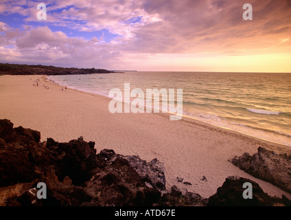 Eine goldene Sonne über Hapuna Beach State Park Kona Küste Big Island Hawaii Stockfoto