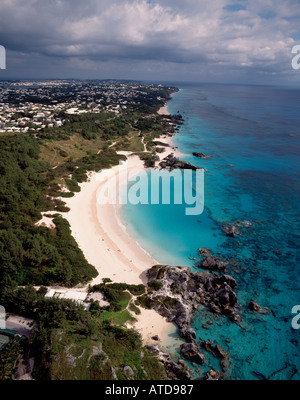 Eine Luftaufnahme von Horseshoe Bay Bermuda Stockfoto