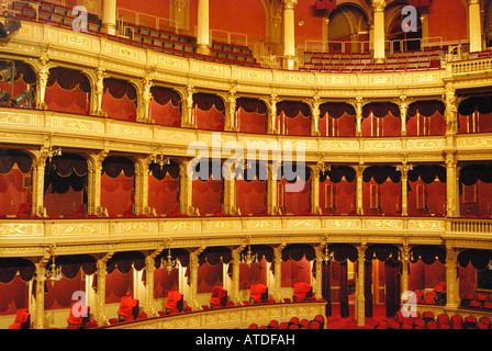 Aufwendigen Sie Auditorium staatliche Oper, Pest, Budapest, Ungarn Stockfoto