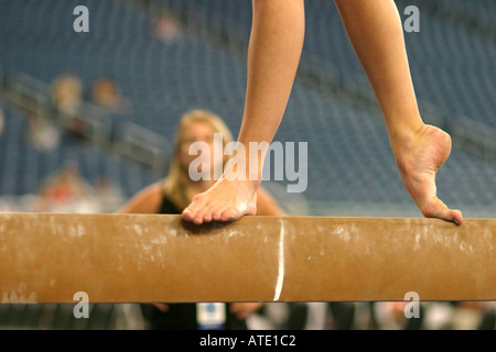 Gymnastik-Wettbewerb während der AAU Junior Olympics in Detroit Stockfoto