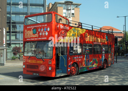 Bristol öffnen Top-Tour-Bus neben Bordeaaux Fähre Quay Stockfoto