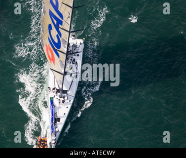 ICAP Leopard Yacht im Solent. Nach Beendigung der JP Morgan Asset Management Round the Island Race, 2007. Stockfoto