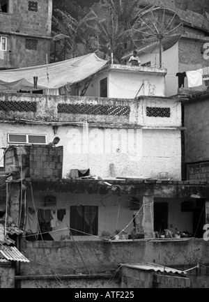 Panorama typische Favela Hügel Hang Wohnstätten errichtet übereinander Vidigal Rio de Janeiro Brasilien Brasil Süden Lateinamerikas Stockfoto