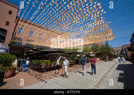 Ein Colorado Shopping Hof und Gassen, 1 West Colorado Boulevard, Pasadena Stockfoto