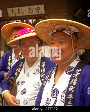 Teilnehmer des Sanno Matsuri Festival in historischer Kleidung paradieren Stadt Zentrum Straßen Tokyo Japan-Ost-Asien Stockfoto