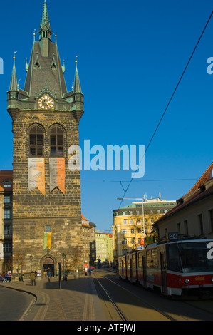 Jindrisska Turm beherbergt ein Restaurant Museumsgalerie und Ansichten von Prag in der Neustadt von Prag Tschechische Republik Stockfoto