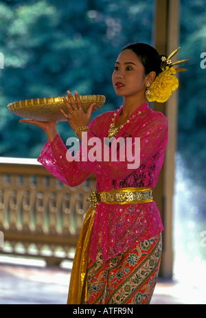 Thai Tanz Tänzerin Tänzer tanzen Tanz Performance, Vimanmek Palace, Vimanmek Mansion, Bangkok, Bangkok, Thailand, Südostasien, Asien Stockfoto