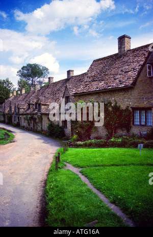 Arlington Row Cottages Bibery Cotswolds Gloucestershire England UK Großbritannien GB Großbritannien britischen Inseln Europas Stockfoto