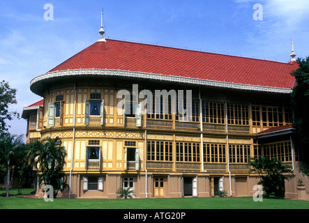 Vimanmek Palace Vimanmek Mansion ehemaligen königlichen Palast heute ein Museum in Dusit Dusit Gartenpalais Hauptstadt Bangkok Thailand Stockfoto