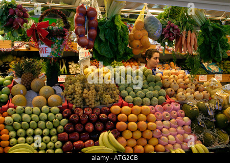 Spanierin Obst Verkäufer Gibraltar Markthalle britischen abhängigen Gebiet Europa Stockfoto