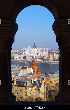 Blick auf die Stadt von der Fischerbastei, das Burgviertel, Buda, Budapest, Ungarn Stockfoto