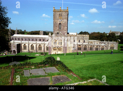 St. Davids Kathedrale Großbritanniens kleinste Stadt St. Davids in Wales Stockfoto