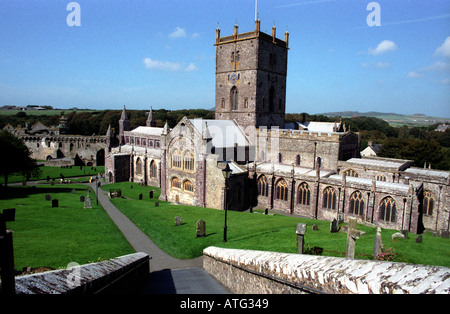 St. Davids Kathedrale Großbritanniens kleinste Stadt St. Davids in Wales Stockfoto