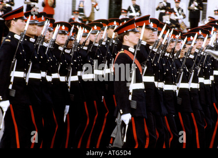 Officer Cadets Weitergabe Parade an der Royal Military Academy Sandhurst in England Stockfoto