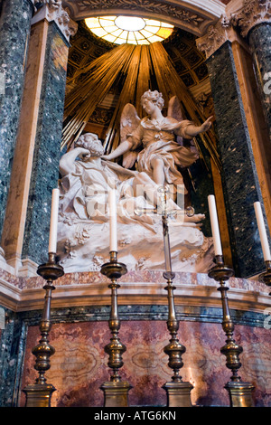 St. Josephs Traum Skulptur von Domenico Guidi, 17. Jahrhundert Kirche Santa Maria della Vittoria, Rom Stockfoto