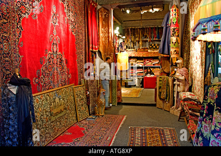 Marche Aux Puces de St. Quen floh Antiquitäten Markt Paris Porte de Clinancourt Stockfoto