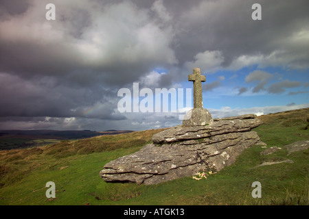 Steinkreuz auf Dartmoor Stockfoto