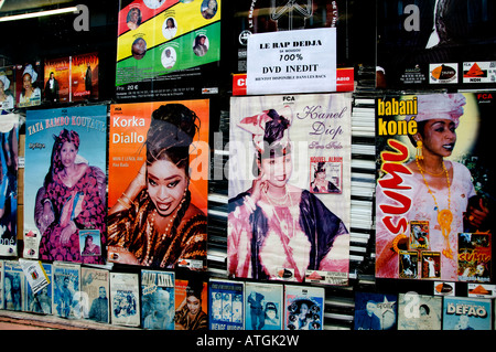 Barbes Rochechouart afrikanischen arabischen Viertel von Paris. Stockfoto