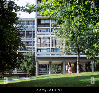 "Platte" Wohnblocks in der Alton Immobilien West am Roehampton, Süd-west-London. Stockfoto