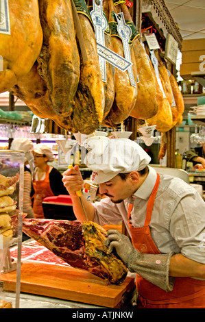 Galeries Lafayette Paris Glas Butcher Shop Metzgerei Handel Fleisch Schinken Schwein Stockfoto