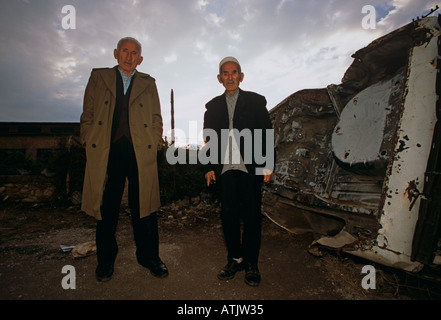 Arbeitslose Bauern im Dorf, Porträt, Kukes, Albanien, Südosteuropa Stockfoto