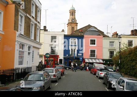 Denbigh Terrasse, Portobello Road und St. Peterskirche, nachschlagen, Notting Hill, London Stockfoto