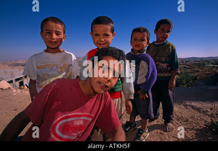 Beduinen-Kinder bei Jerusalem städtische Müllkippe Stockfoto