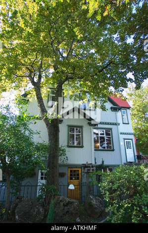 Altes Haus im Stadtteil 101 Reykjavik Hauptstadt von Island. Stockfoto