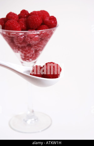 Rote Himbeeren bläst | Frische Rote Himbeeren Stockfoto