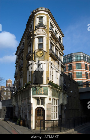 Das Blackfriars Pub in Blackfriars London UK Stockfoto