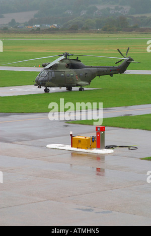 RAF Merlin Helikopter auf dem Boden in Shoreham Airport, Sussex, England, UK (Merlins nun auf die Royal Navy übertragen wurden) Stockfoto