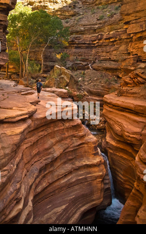 Wandern auf der Terrasse bis Deer Creek ein Seitencanyon auf dem Colorado River in Arizona Grand-Canyon-Nationalpark Stockfoto