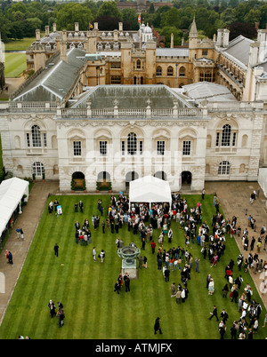 Senat Haus rasen gesehen vom Grossen St. Marys Turm auf Graduation Day Stockfoto