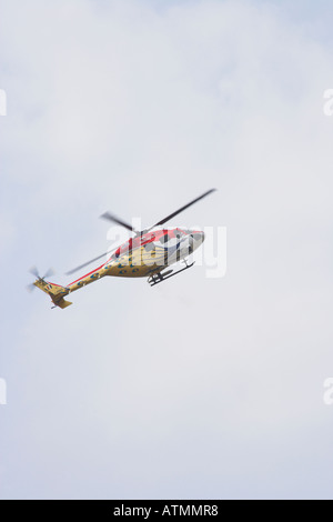 Steiler Aufstieg ALH DHRUV Hubschrauber Stockfoto