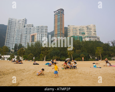 HONG KONG CHINA Leute am Strand von Repulse Bay auf Hong Kong Island Stockfoto