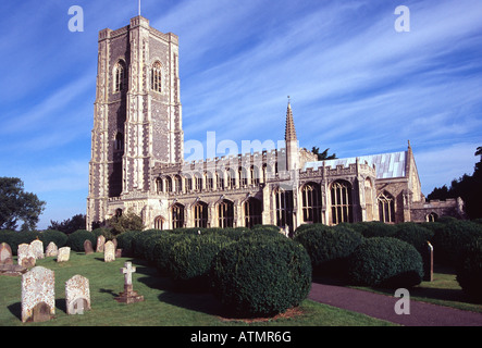 Lavenham ist ein mittelalterliches Dorf in Suffolk, England berühmt für seine beeindruckende fünfzehnten Jahrhundert Kirche Stockfoto