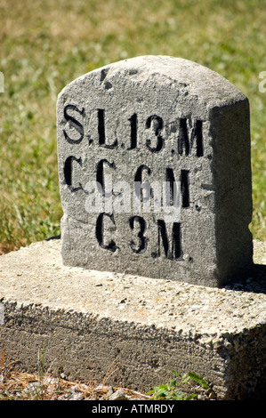 Mile Marker auf der Bundesstraße in der Nähe von Centerville, Indiana Stockfoto