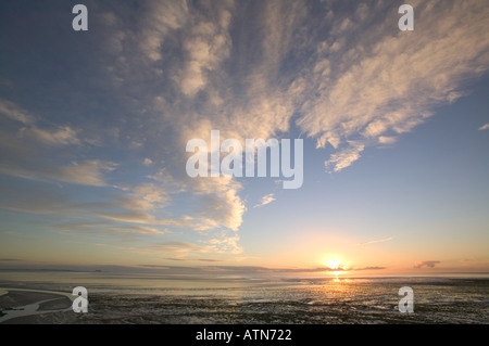 Sonnenuntergang über Morecambe Bay von Humphrey Kopf Cumbria Stockfoto