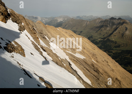 Schatten der Seilbahn Col du Pillon Les Diablerets Schweiz Stockfoto