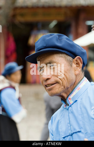 China, Naxi Mann Porträt, Lijiang, Altstadt, Sifang Square, Yunnan Provinz Stockfoto