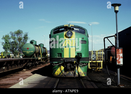 Australian National Railways GM12 Klasse Diesellok nicht. GM33 bei Alice Springs, Northern Territory, Australien 1987 Stockfoto