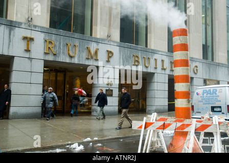 Die Trump Building bei 40 Wall Street Stockfoto