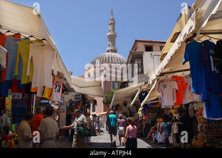 Blick entlang der alten Stadt-Shop Rhodos und Märkte Stockfoto