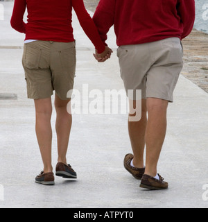 Paare, die zusammen halten die Hände Stockfoto