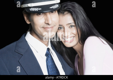 Porträt eines jungen Paares lächelnd Stockfoto