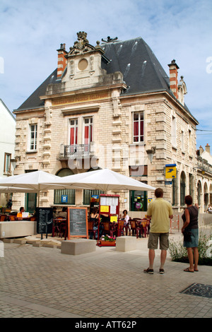 Stadtzentrum von Nuits Saint Georges France Europe und der Post Stockfoto